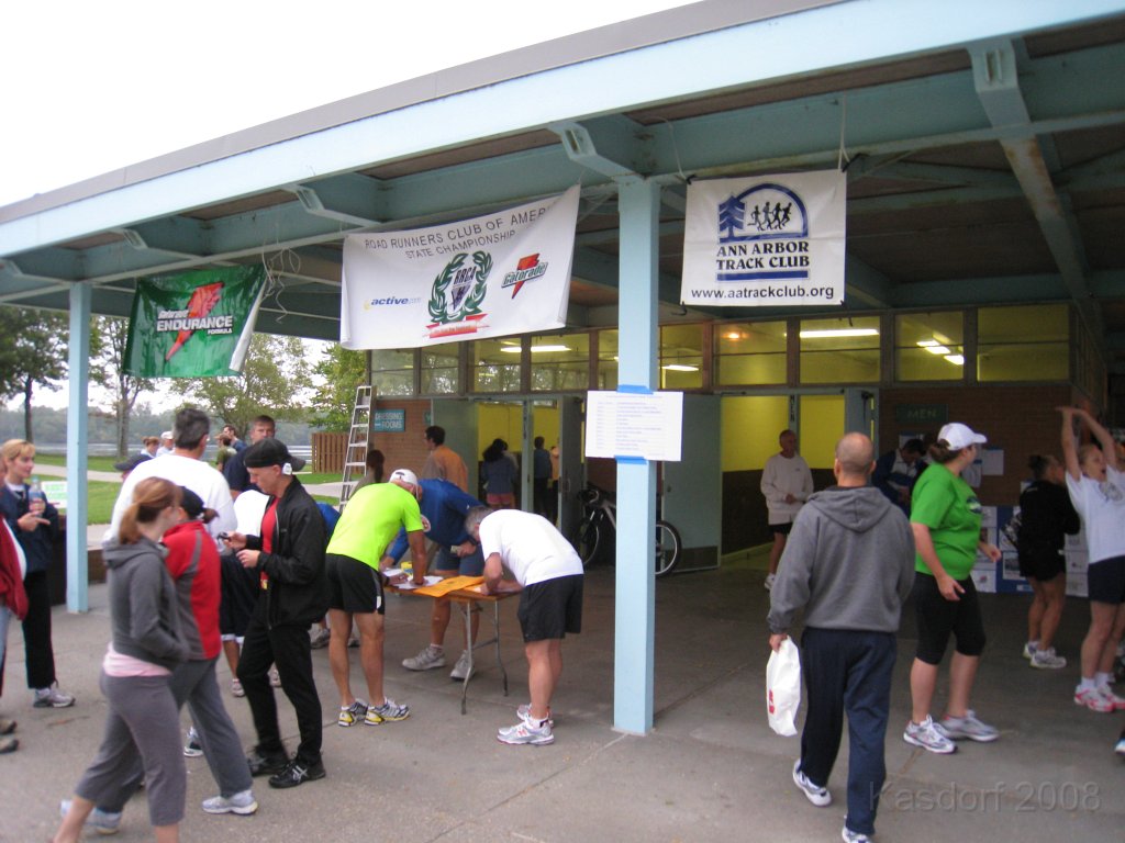 Kensington Challenge 15K 2008-09 003.jpg - The Kensington Challenge 15K September 27, 2008. Run in Kensington Metro Park outside of Milford Michigan. Cool and overcast day, great for a run around the lake.